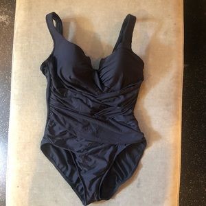 Unworn Miraclesuit One Piece Black Swimsuit Ruched